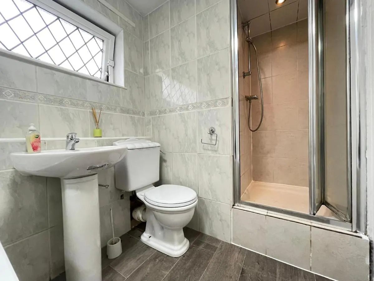 Homestay Private Spacious Room In Beckton London United Kingdom